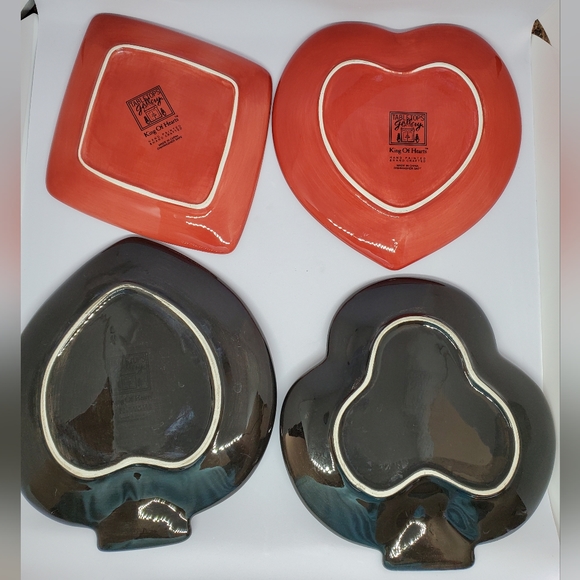 TableTops Gallery King Of Hearts Set of 4 Snack Plates - Picture 2 of 11